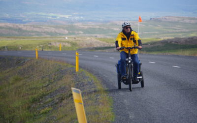 With the wind at our back into the unknown: The bicycle trip to Iceland begins